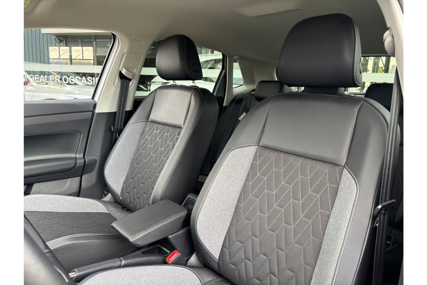 Volkswagen Polo 1.0 TSI AUTOMAAT 115PK GOAL EDITION NAVI PDC ADAPCRUISE.