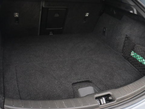 Polestar 2 Long Range Dual Motor Launch Edition 78kWh | Panoramadak | Trekhaak | 360 Camera | Achterbankverwarming | Adaptive cruise | Carplay | Camera | Stoelverwarming | Keyless