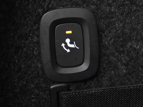 Polestar 2 Long Range Dual Motor Launch Edition 78kWh | Panoramadak | Trekhaak | 360 Camera | Achterbankverwarming | Adaptive cruise | Carplay | Camera | Stoelverwarming | Keyless