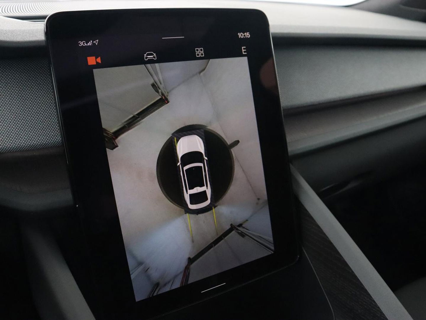 Polestar 2 Long Range Dual Motor Launch Edition 78kWh | Panoramadak | Trekhaak | 360 Camera | Achterbankverwarming | Adaptive cruise | Carplay | Camera | Stoelverwarming | Keyless