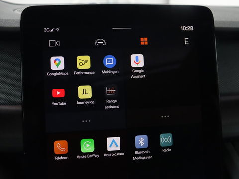 Polestar 2 Long Range Dual Motor Launch Edition 78kWh | Panoramadak | Trekhaak | 360 Camera | Achterbankverwarming | Adaptive cruise | Carplay | Camera | Stoelverwarming | Keyless