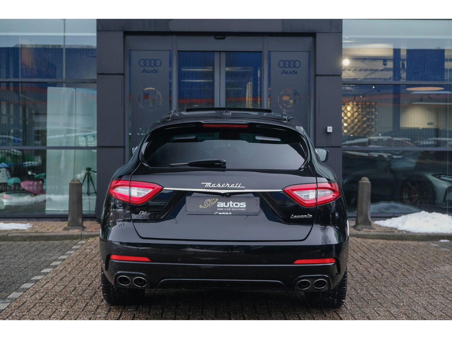 Maserati Levante Gransport 3.0 V6 D 275pk Panoramadak Schaalstoelen VOL!!! Carbon pakket NLauto 21" LMV Stoelkoeling Luchtvering