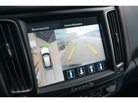 Maserati Levante Gransport 3.0 V6 D 275pk Panoramadak Schaalstoelen VOL!!! Carbon pakket NLauto 21" LMV Stoelkoeling Luchtvering