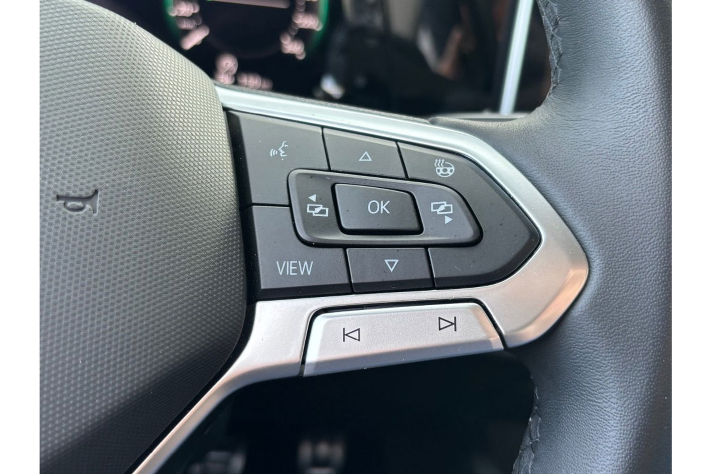 Volkswagen Golf 1.5 TSI 150PK GOAL AIRCO-ECC NAVI DISCOVER PRO PDC VIRTUAL.