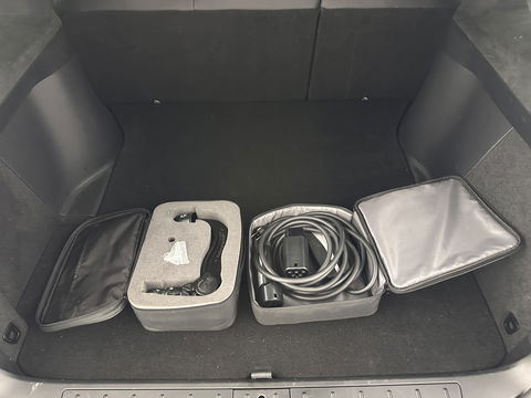 Tesla Model X Long Range [ 3-Fase ] (INCL.BTW) Aut. *PANO-WINDOW | AUTO-PILOT | LEATHER | TOP-VIEW | NAVI-FULLMAP | FULL-LED | AIR-SUSPENSION | DIGI-COCKPIT | KEYLESS | CAMERA | DAB+ | HEATED-COMFORTSEATS | TOWBAR | 20''ALU*