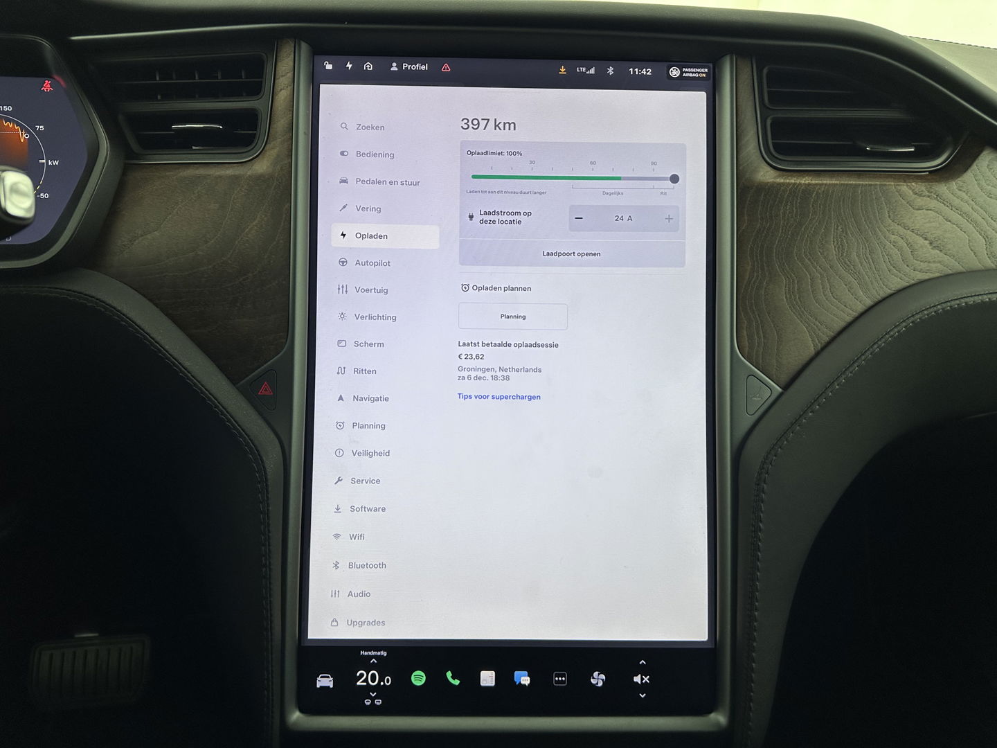 Tesla Model X Long Range [ 3-Fase ] (INCL.BTW) Aut. *PANO-WINDOW | AUTO-PILOT | LEATHER | TOP-VIEW | NAVI-FULLMAP | FULL-LED | AIR-SUSPENSION | DIGI-COCKPIT | KEYLESS | CAMERA | DAB+ | HEATED-COMFORTSEATS | TOWBAR | 20''ALU*