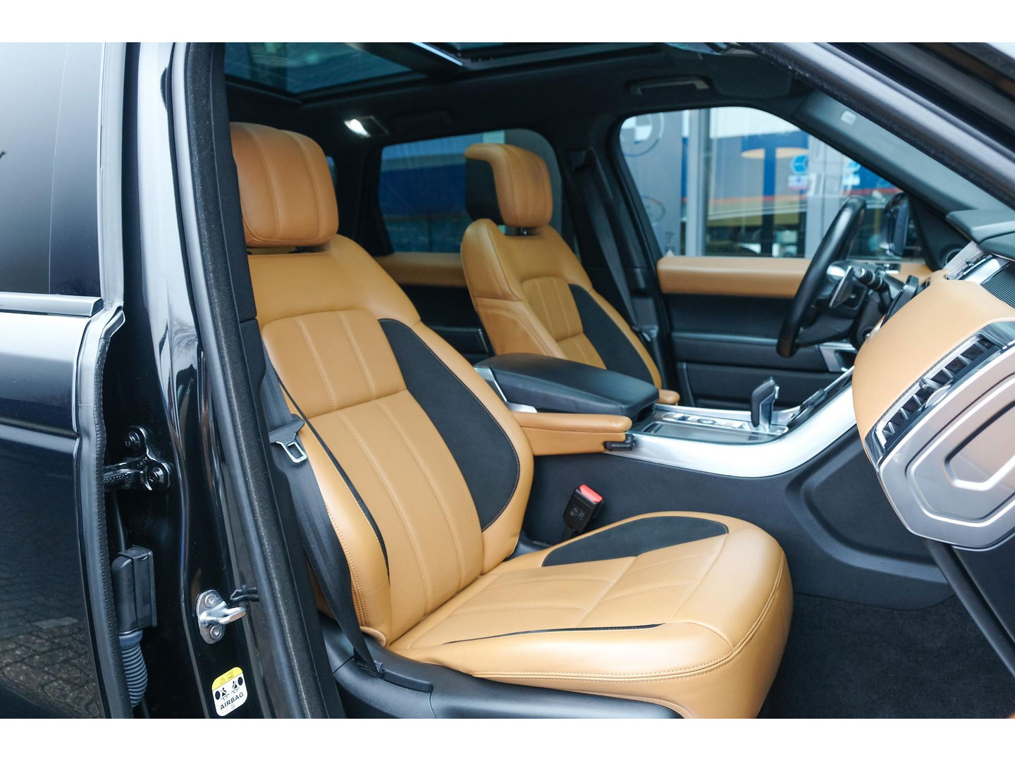 Land Rover Range Rover Sport P400e 404pk HSE Dynamic Panoramadak *BTW* Trekhaak Black pack Meridian 21" LMV