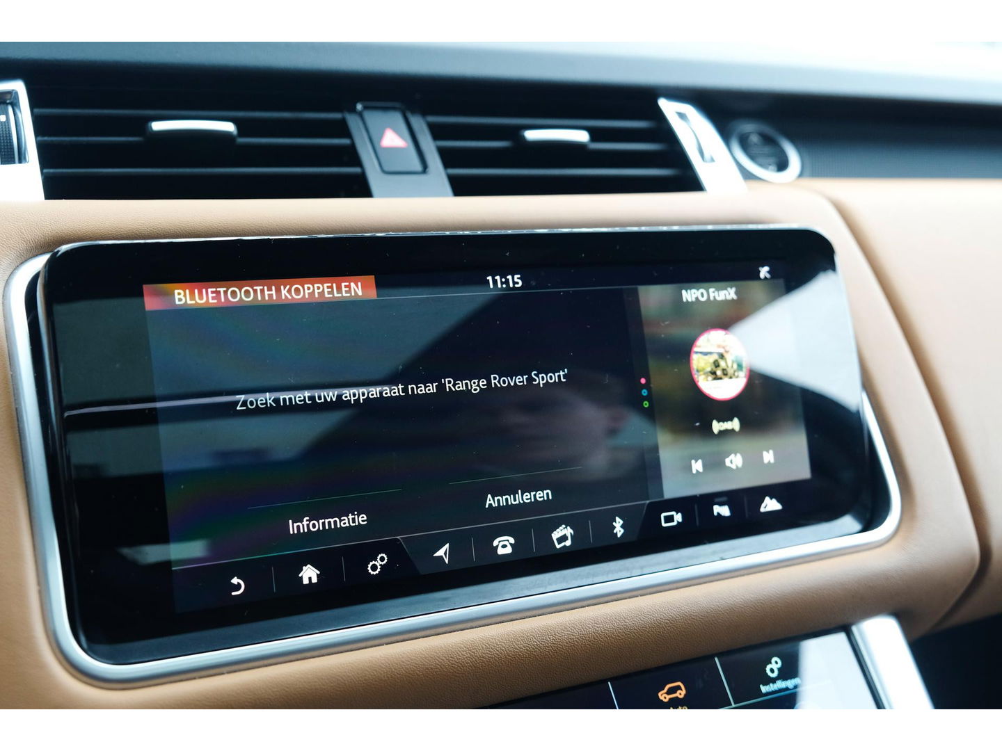 Land Rover Range Rover Sport P400e 404pk HSE Dynamic Panoramadak *BTW* Trekhaak Black pack Meridian 21" LMV