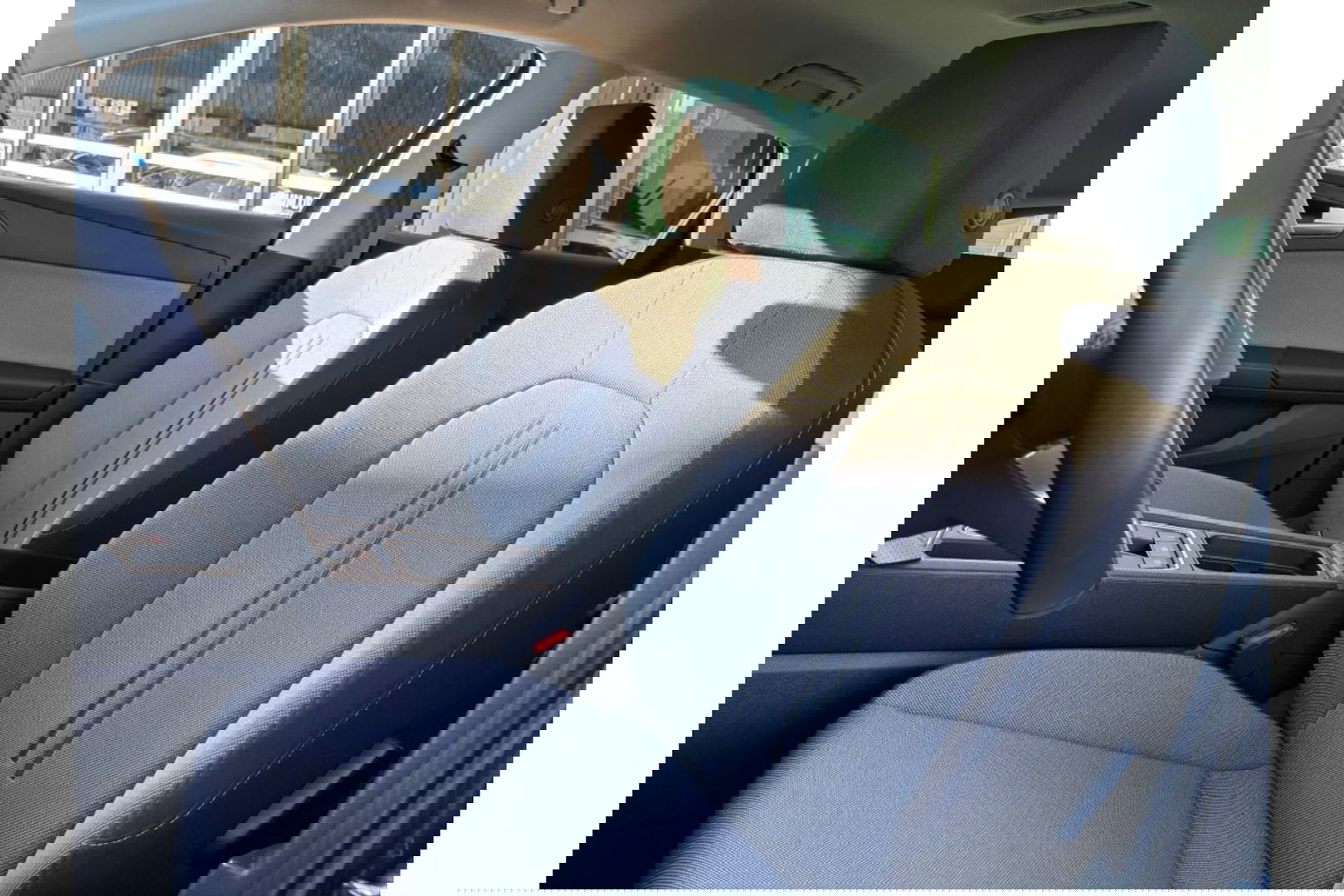 SEAT Leon 1.0 ETSI STYLE AUTOMAAT NAVI-CARPLAY WINTERPACK PDC-CAMERA.