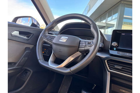 SEAT Leon 1.0 ETSI STYLE AUTOMAAT NAVI-CARPLAY WINTERPACK PDC-CAMERA.