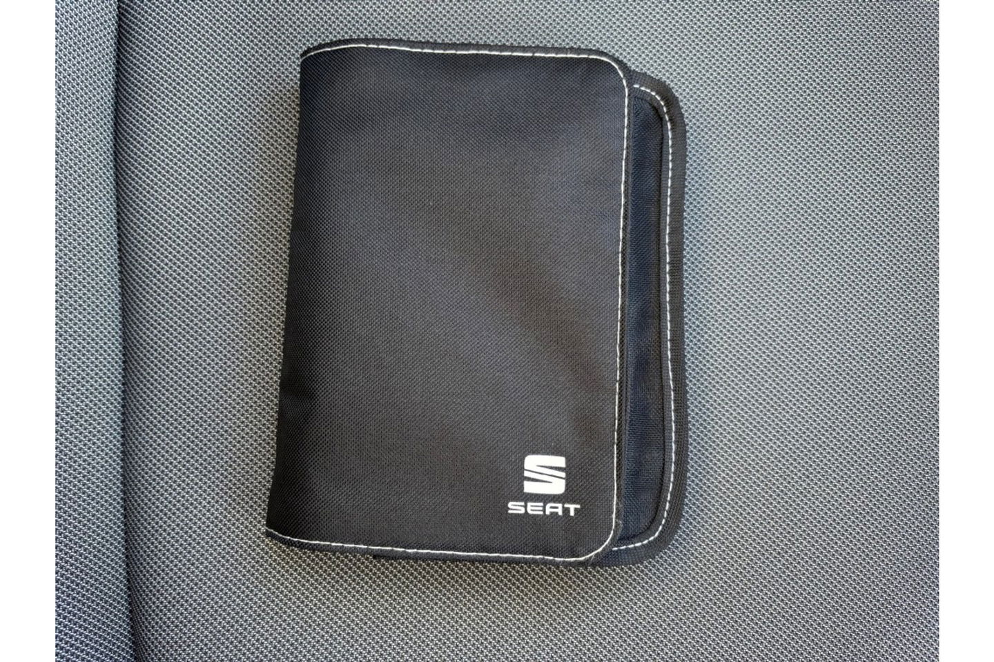 SEAT Leon 1.0 ETSI STYLE AUTOMAAT NAVI-CARPLAY WINTERPACK PDC-CAMERA.