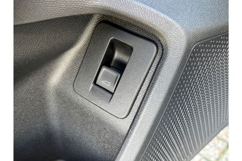 SEAT Leon 1.0 ETSI STYLE AUTOMAAT NAVI-CARPLAY WINTERPACK PDC-CAMERA.