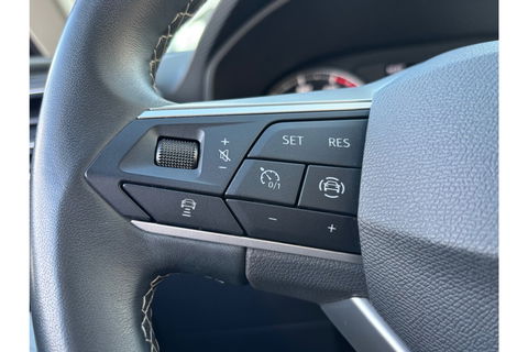 SEAT Leon 1.0 ETSI STYLE AUTOMAAT NAVI-CARPLAY WINTERPACK PDC-CAMERA.