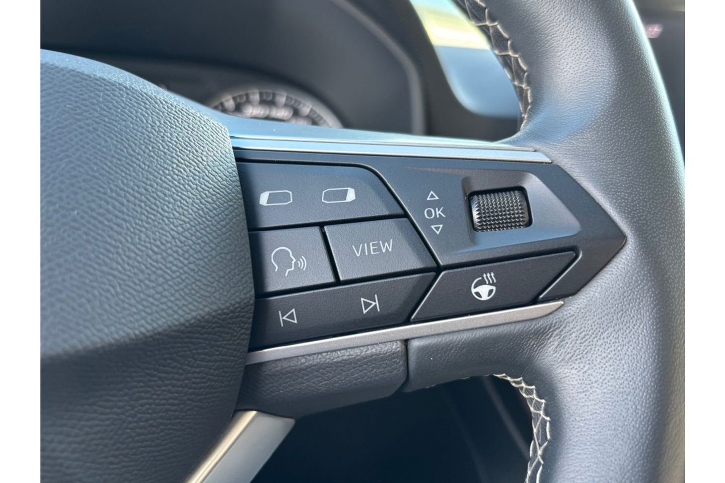 SEAT Leon 1.0 ETSI STYLE AUTOMAAT NAVI-CARPLAY WINTERPACK PDC-CAMERA.