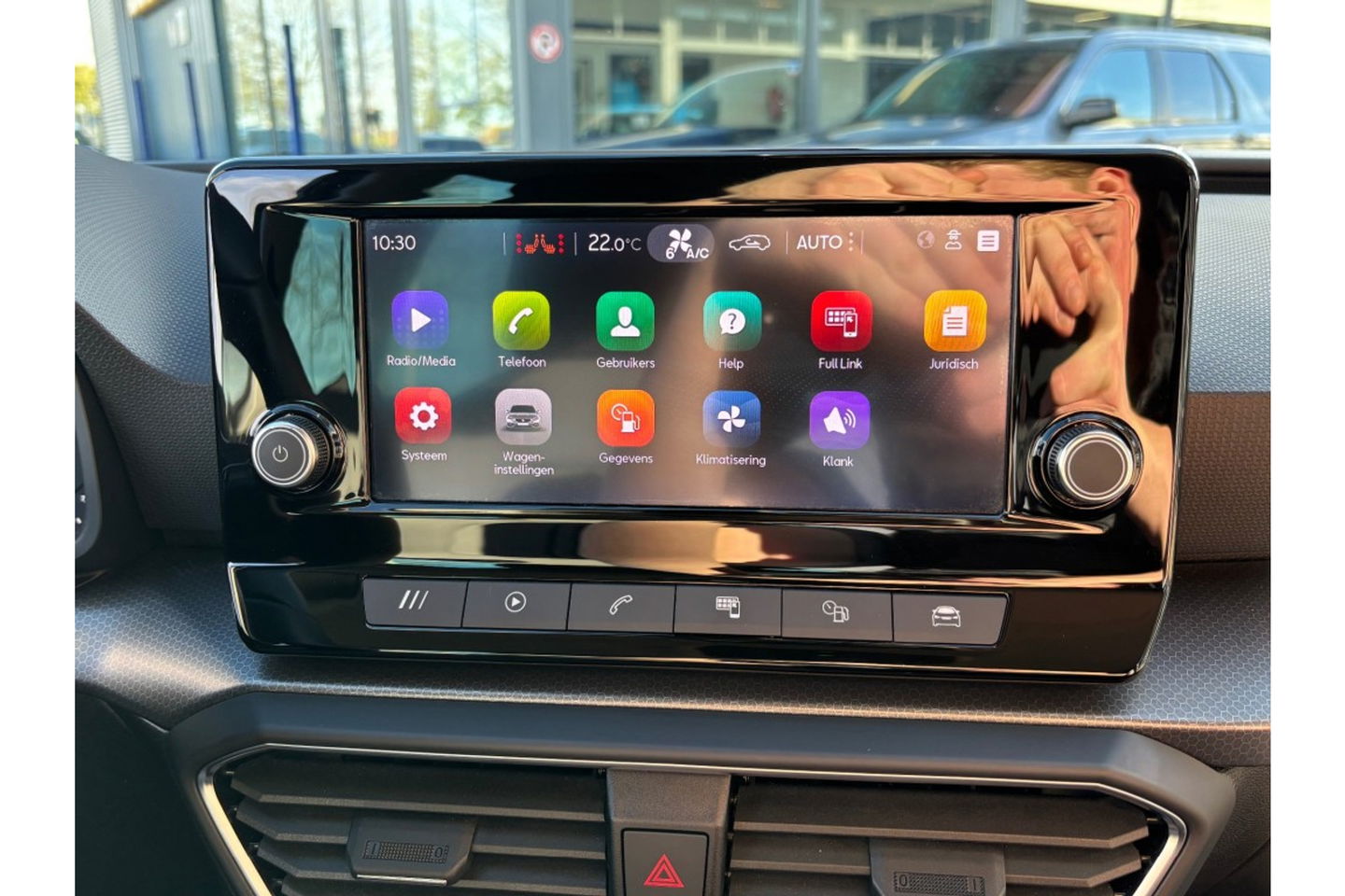 SEAT Leon 1.0 ETSI STYLE AUTOMAAT NAVI-CARPLAY WINTERPACK PDC-CAMERA.