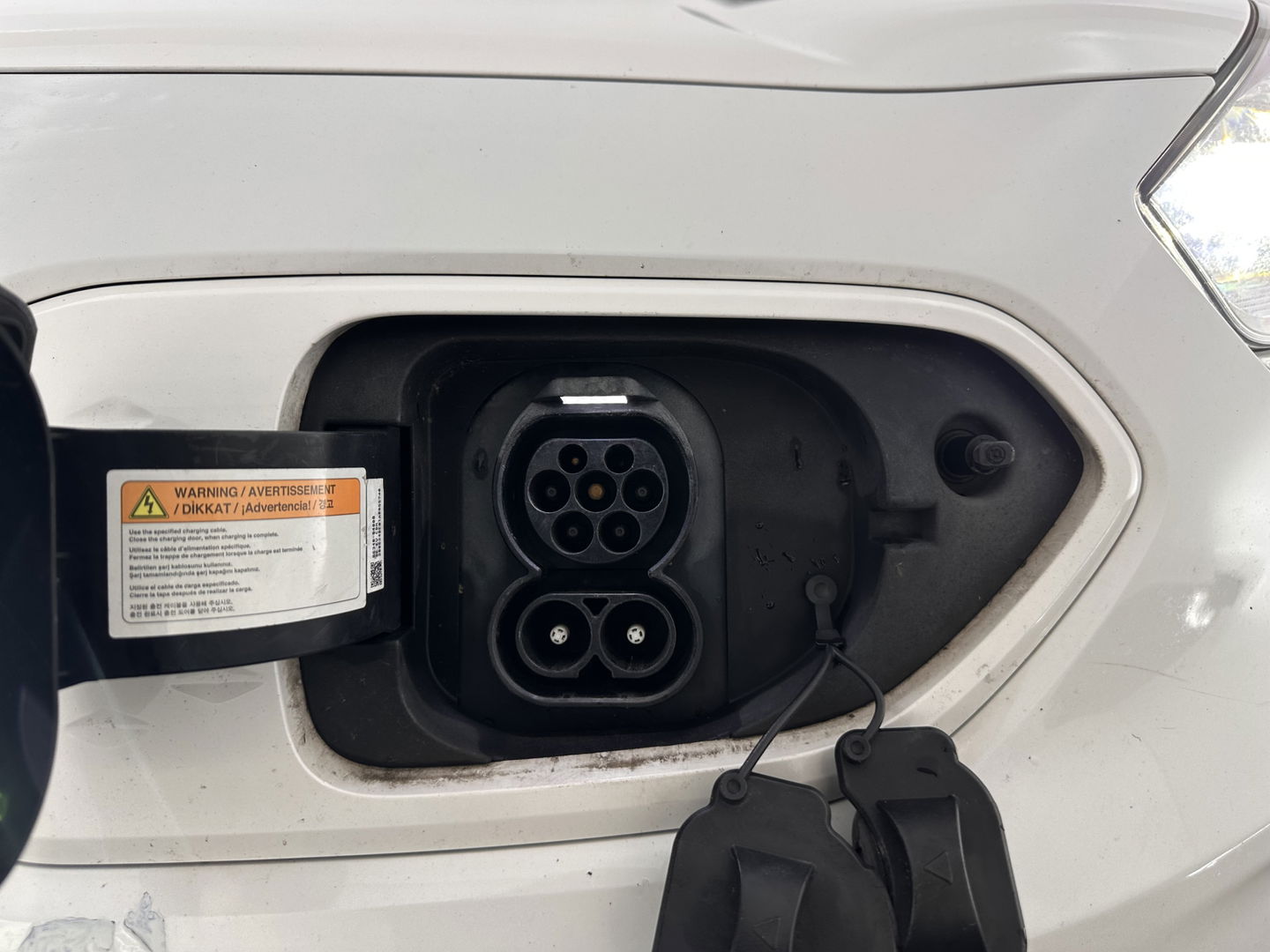 Kia e-Niro ExecutiveLine 64 kWh [ 3-Fase ] {SOH-100%} (INCL-BTW)  Aut.*HEATPUMP | LEATHER | FULL-LED | NAVI-FULLMAP | ADAPTIVE-CRUISE | CAMERA | MEMORY-PACK | LANE-ASSIST | KEYLESS | DIGI-COCKPIT | PRIVACYGLASS | SHIFTPADDLES | 17"ALU*