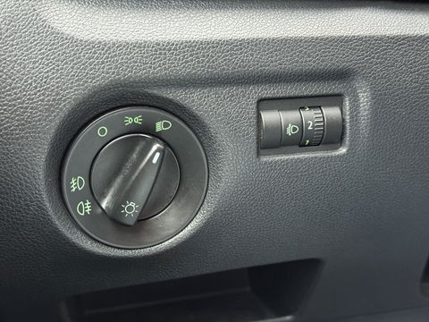 Škoda Fabia Combi 1.4-16V Ambiente | Trekhaak | All-Season Banden | Airconditioning | Isofix | Parkeersensoren | Elektrische Ramen | Elektrische Spiegels |