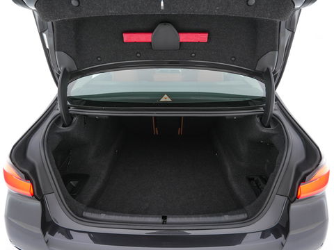 Alpina BMW ALPINA D5 S ALLRAD Aut. *PANO | LUXURY-LEATHER | FULL-LED | ADAPTIVE-CRUISE | MEMORY-PACK | CAMERA | NAVI-FULLMAP | HEATED-COMFORT-SEATS | AMBIENT-LIGHT | SHIFT-PADDLES |  TOWBAR | 20''ALU*