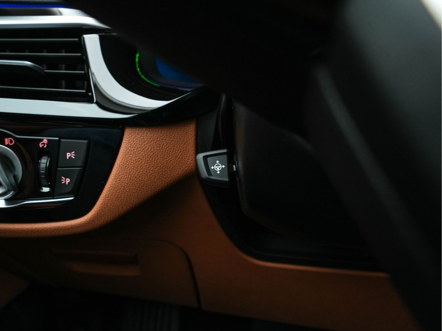 Alpina BMW ALPINA D5 S ALLRAD Aut. *PANO | LUXURY-LEATHER | FULL-LED | ADAPTIVE-CRUISE | MEMORY-PACK | CAMERA | NAVI-FULLMAP | HEATED-COMFORT-SEATS | AMBIENT-LIGHT | SHIFT-PADDLES |  TOWBAR | 20''ALU*