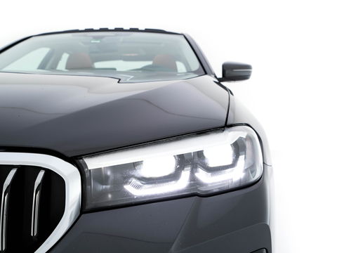 Alpina BMW ALPINA D5 S ALLRAD Aut. *PANO | LUXURY-LEATHER | FULL-LED | ADAPTIVE-CRUISE | MEMORY-PACK | CAMERA | NAVI-FULLMAP | HEATED-COMFORT-SEATS | AMBIENT-LIGHT | SHIFT-PADDLES |  TOWBAR | 20''ALU*