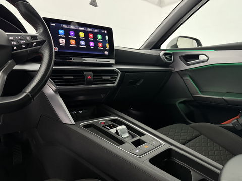 SEAT Leon Sportstourer 1.5 eTSI FR Launch Edition | Virtual | Sfeer | Adap. Cruise | Carplay | Parkeersens. | Navi | NAP