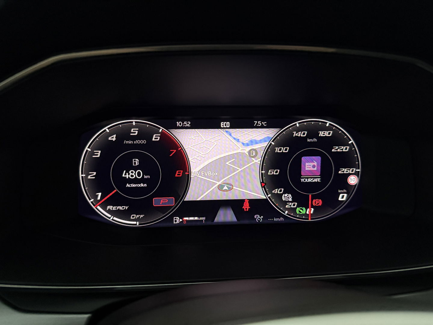 SEAT Leon Sportstourer 1.5 eTSI FR Launch Edition | Virtual | Sfeer | Adap. Cruise | Carplay | Parkeersens. | Navi | NAP