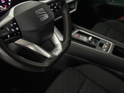 SEAT Leon Sportstourer 1.5 eTSI FR Launch Edition | Virtual | Sfeer | Adap. Cruise | Carplay | Parkeersens. | Navi | NAP