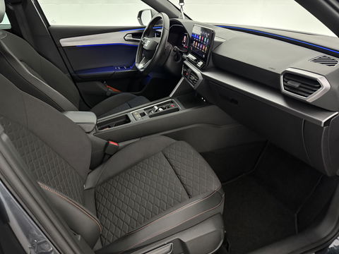 SEAT Leon Sportstourer 1.5 eTSI FR Launch Edition | Virtual | Sfeer | Adap. Cruise | Carplay | Parkeersens. | Navi | NAP