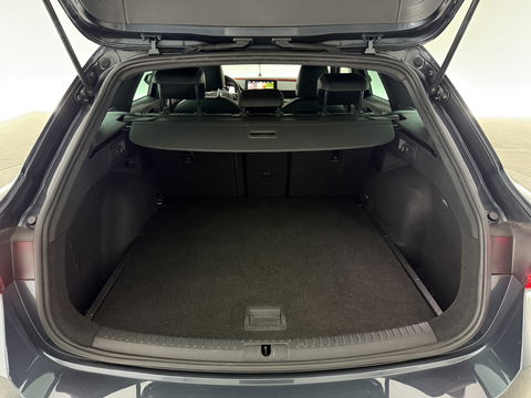 SEAT Leon Sportstourer 1.5 eTSI FR Launch Edition | Virtual | Sfeer | Adap. Cruise | Carplay | Parkeersens. | Navi | NAP