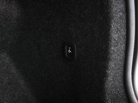 Volvo C40 Recharge Twin Intro Edition 78 kWh [ 3-Fase ] (INCL.BTW) Aut. *PANO | LEATHER-ALCANTARA | DIGI-COCKPIT | FULL-LED | HARMAN/KARDON | TOP-VIEW | NAVI-FULLMAP | ECC | PDC | KEYLESS | HEATED-SPORTSEATS | TOWBAR | 20''ALU*