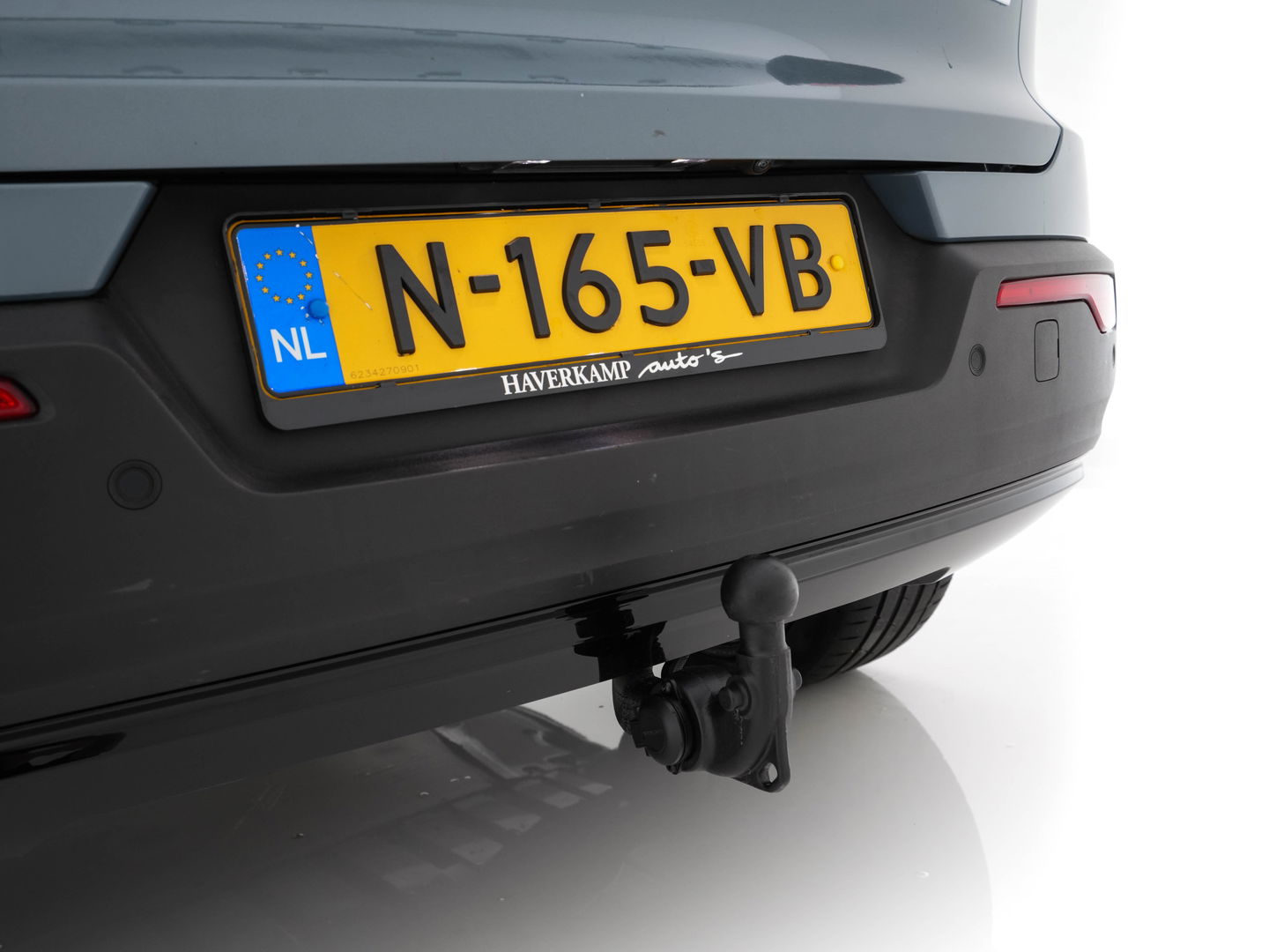 Volvo C40 Recharge Twin Intro Edition 78 kWh [ 3-Fase ] (INCL.BTW) Aut. *PANO | LEATHER-ALCANTARA | DIGI-COCKPIT | FULL-LED | HARMAN/KARDON | TOP-VIEW | NAVI-FULLMAP | ECC | PDC | KEYLESS | HEATED-SPORTSEATS | TOWBAR | 20''ALU*