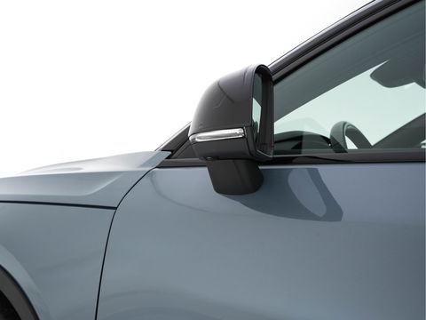 Volvo C40 Recharge Twin Intro Edition 78 kWh [ 3-Fase ] (INCL.BTW) Aut. *PANO | LEATHER-ALCANTARA | DIGI-COCKPIT | FULL-LED | HARMAN/KARDON | TOP-VIEW | NAVI-FULLMAP | ECC | PDC | KEYLESS | HEATED-SPORTSEATS | TOWBAR | 20''ALU*