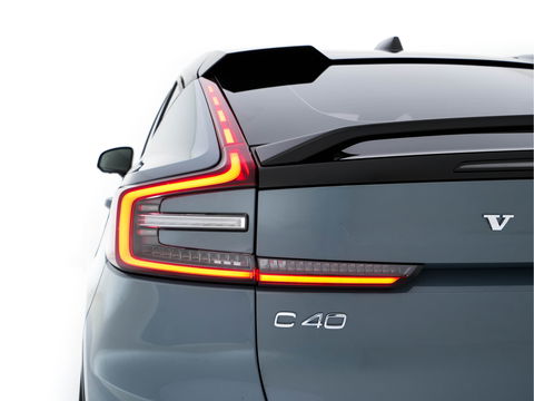 Volvo C40 Recharge Twin Intro Edition 78 kWh [ 3-Fase ] (INCL.BTW) Aut. *PANO | LEATHER-ALCANTARA | DIGI-COCKPIT | FULL-LED | HARMAN/KARDON | TOP-VIEW | NAVI-FULLMAP | ECC | PDC | KEYLESS | HEATED-SPORTSEATS | TOWBAR | 20''ALU*