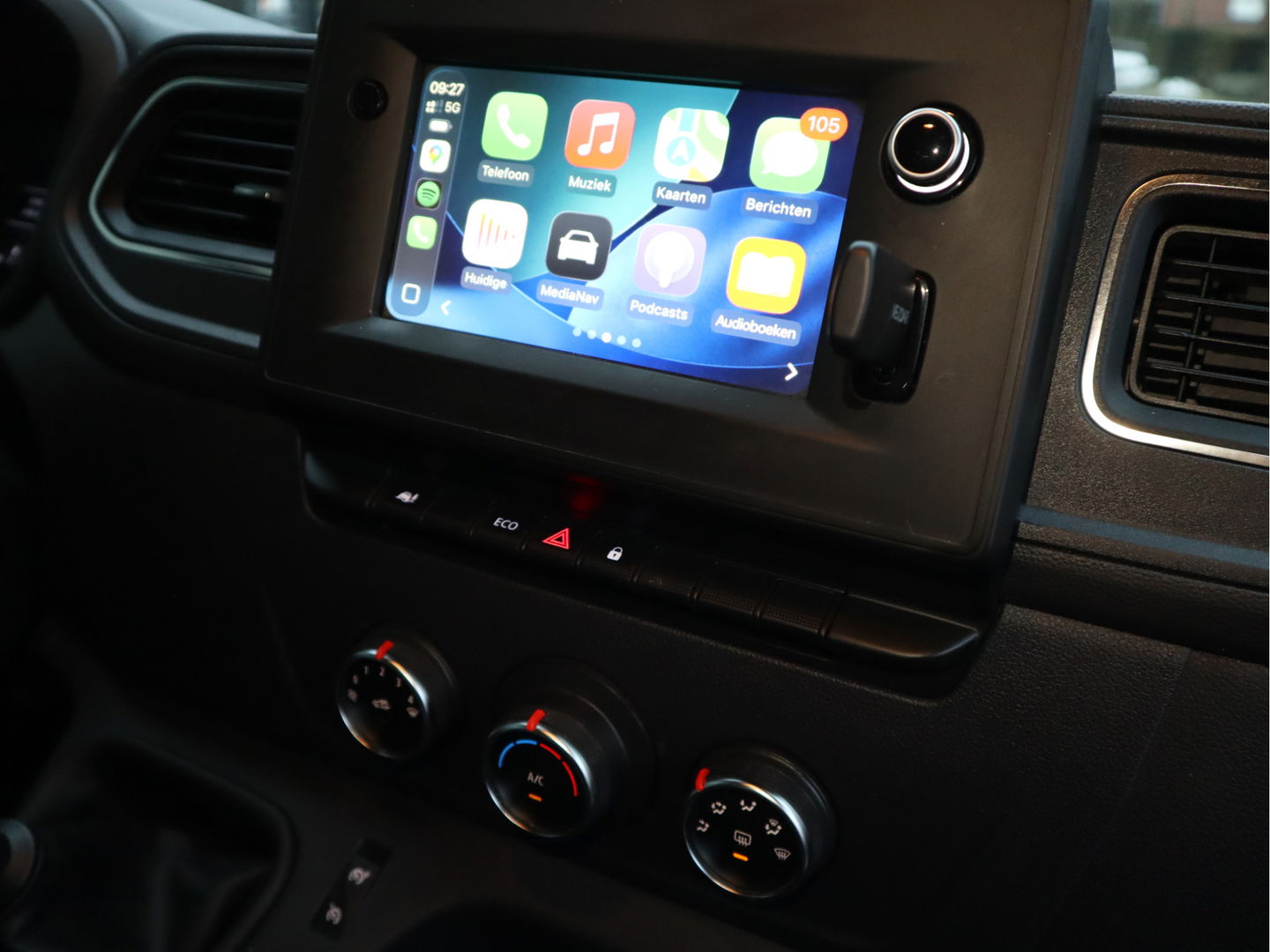 Renault Master T35 2.3 dCi 136pk Euro 6 L2H2 - Apple Carplay - Imperiaal + Trap