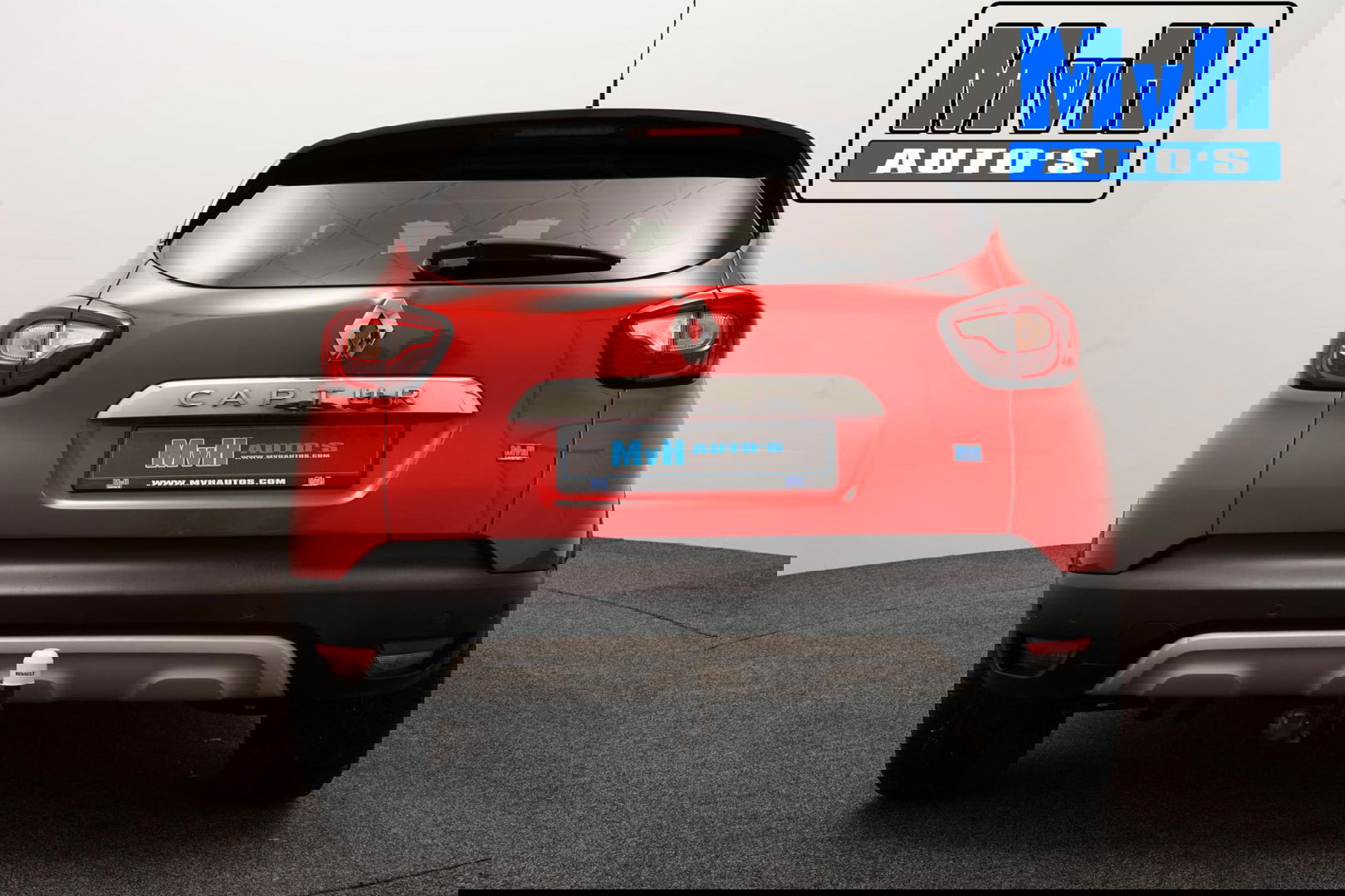 Renault Captur 1.3 TCe Intense|150PK|PANO|CAMERA|LED|TREKH