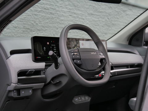 Kia EV3 PLUS 81.4kWh LONG RANGE/ NL-AUTO VAN 1STE EIGENAAR