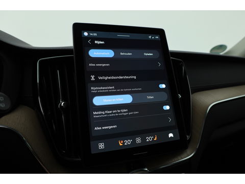 Volvo XC60 2.0 T8 Plug-in hybrid AWD Ultra Dark | Facelift | Forest Lake | Luchtvering | Massage | Bowers & Wilkins |