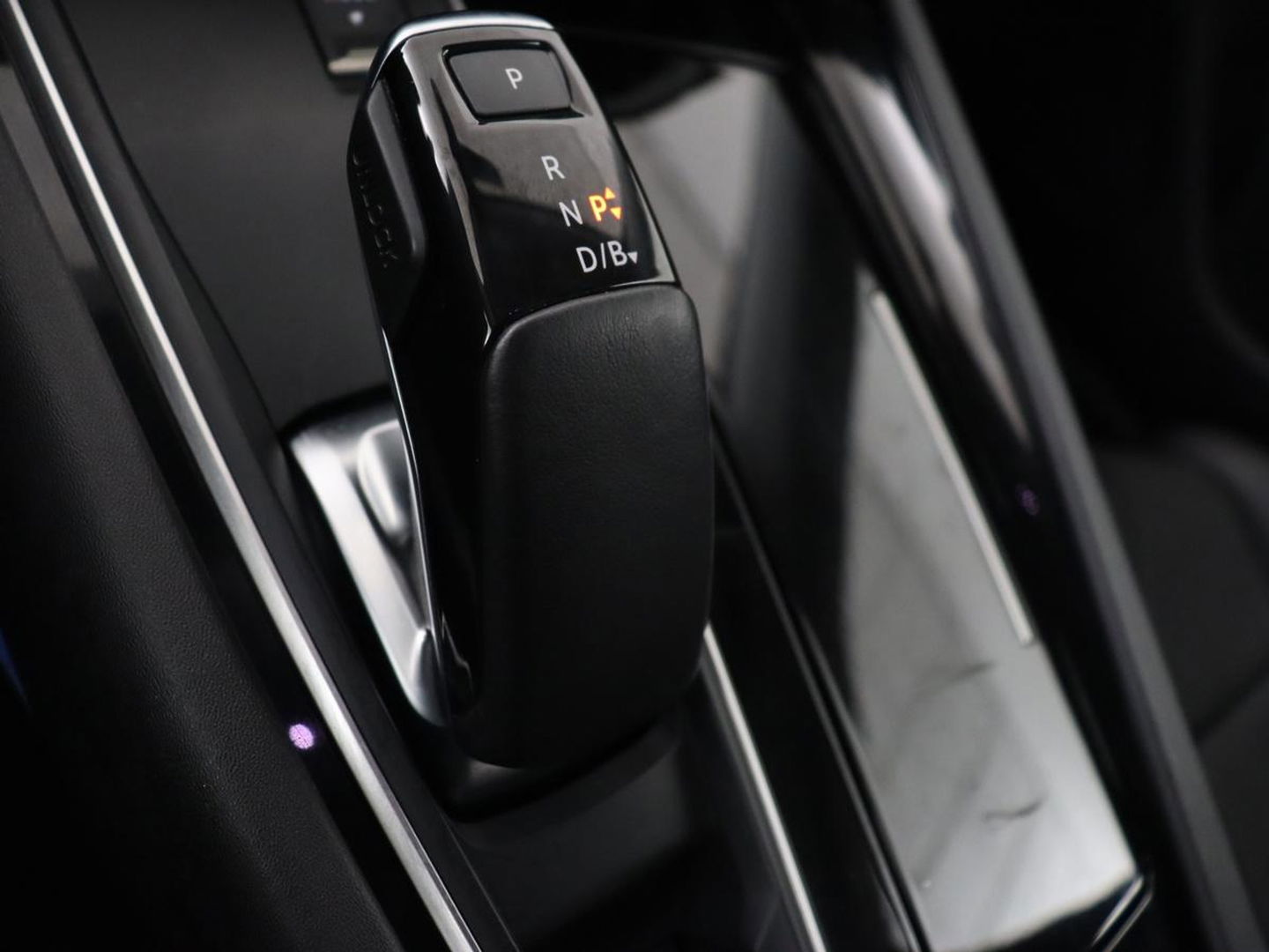 Peugeot 508 1.6 HYbrid 225 Allure | Adaptive cruise | Half leder | Marix LED | Carplay | Camera | Keyless | Navigatie | Getint glas | Climate control | PHEV | Plug In