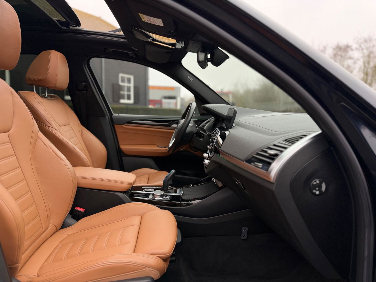 BMW iX3 High Executive 80 kWh SOH 97% PANORAMADAK/HEAD-UP/HARMANKARDON/ /TREKHAAK/LEER FULL-LED/360" CAMERA |