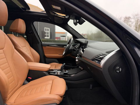 BMW iX3 High Executive 80 kWh SOH 97% PANORAMADAK/HEAD-UP/HARMANKARDON/ /TREKHAAK/LEER FULL-LED/360" CAMERA |