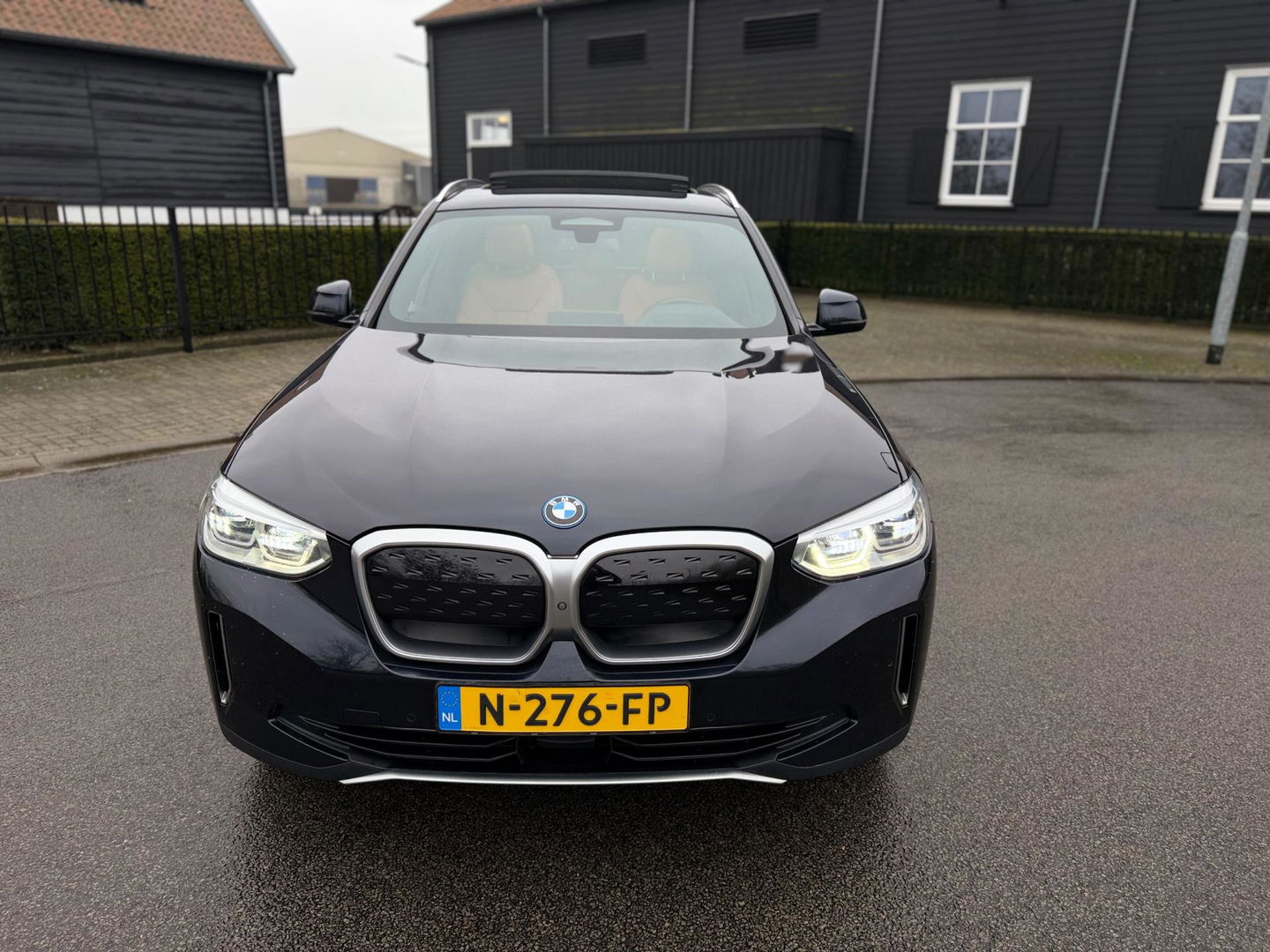 BMW iX3 High Executive 80 kWh SOH 97% PANORAMADAK/HEAD-UP/HARMANKARDON/ /TREKHAAK/LEER FULL-LED/360" CAMERA |