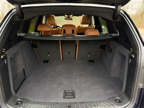 BMW iX3 High Executive 80 kWh SOH 97% PANORAMADAK/HEAD-UP/HARMANKARDON/ /TREKHAAK/LEER FULL-LED/360" CAMERA |