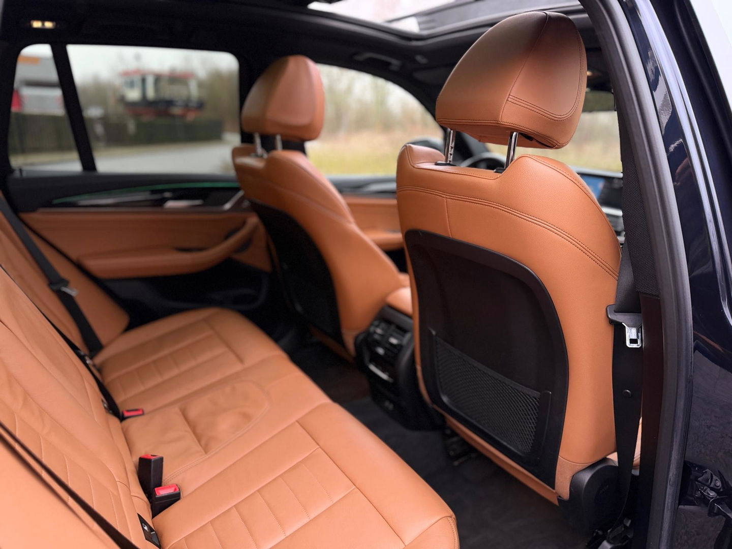 BMW iX3 High Executive 80 kWh SOH 97% PANORAMADAK/HEAD-UP/HARMANKARDON/ /TREKHAAK/LEER FULL-LED/360" CAMERA |