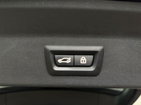 BMW iX3 High Executive 80 kWh SOH 97% PANORAMADAK/HEAD-UP/HARMANKARDON/ /TREKHAAK/LEER FULL-LED/360" CAMERA |