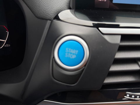 BMW iX3 High Executive 80 kWh SOH 97% PANORAMADAK/HEAD-UP/HARMANKARDON/ /TREKHAAK/LEER FULL-LED/360" CAMERA |