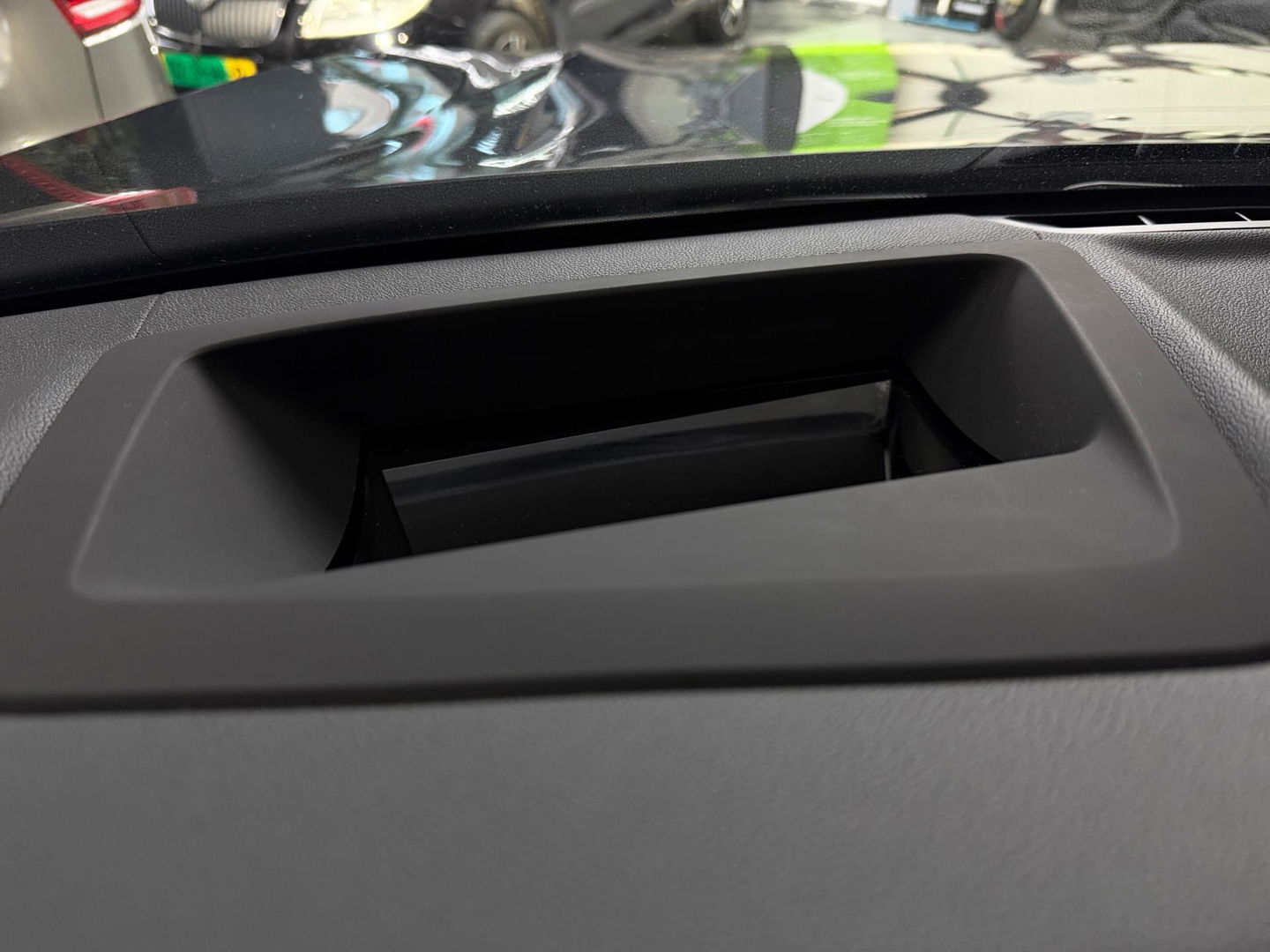 BMW iX3 High Executive 80 kWh SOH 97% PANORAMADAK/HEAD-UP/HARMANKARDON/ /TREKHAAK/LEER FULL-LED/360" CAMERA |