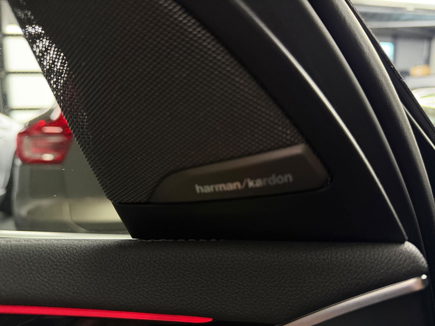 BMW iX3 High Executive 80 kWh SOH 97% PANORAMADAK/HEAD-UP/HARMANKARDON/ /TREKHAAK/LEER FULL-LED/360" CAMERA |