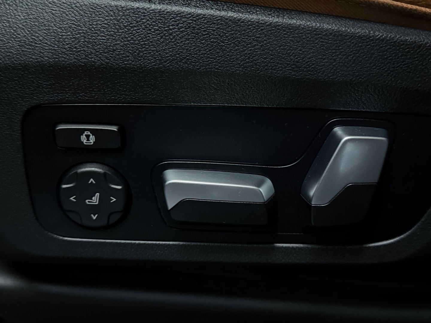 BMW iX3 High Executive 80 kWh SOH 97% PANORAMADAK/HEAD-UP/HARMANKARDON/ /TREKHAAK/LEER FULL-LED/360" CAMERA |