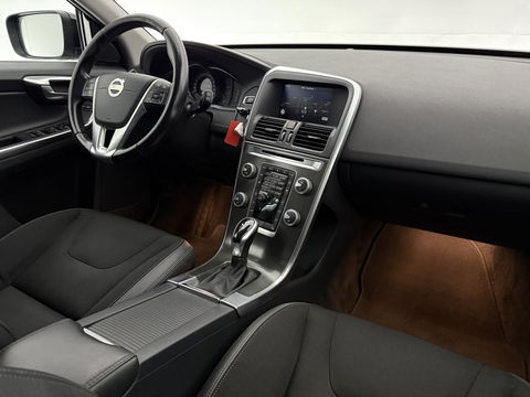 Volvo XC60 2.0 D4 FWD R-Design | Camera | Clima | Cruise | Trekh. | Stoelverw. | Navigatie