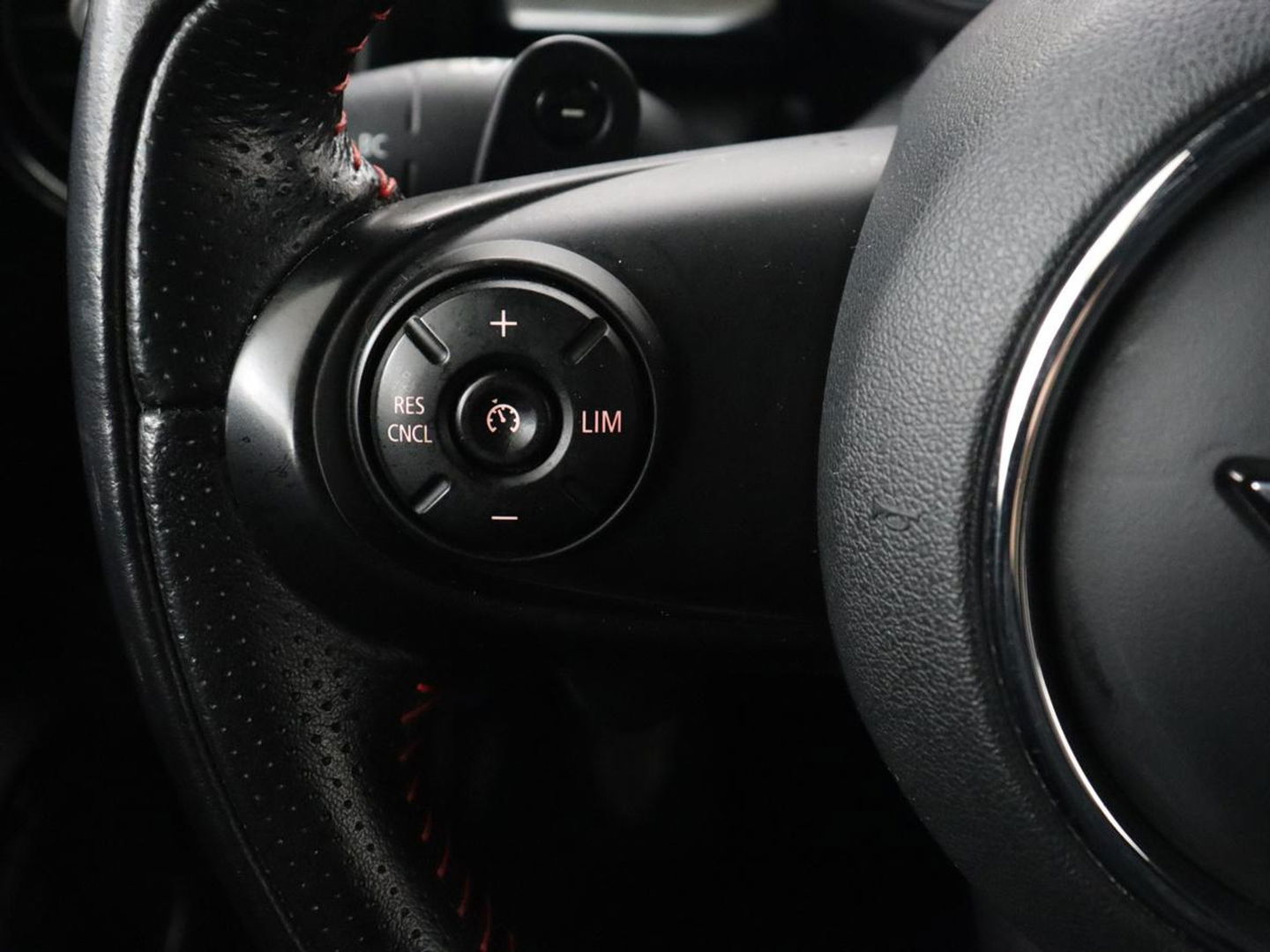 MINI Cooper S 2.0 Knightsbridge Edition | Panoramadak | Leder | Stoelverwarming | Head-Up | Carplay | Harman/Kardon | Navigatie | Climate control | Park Assist | Cruise control | Bluetooth